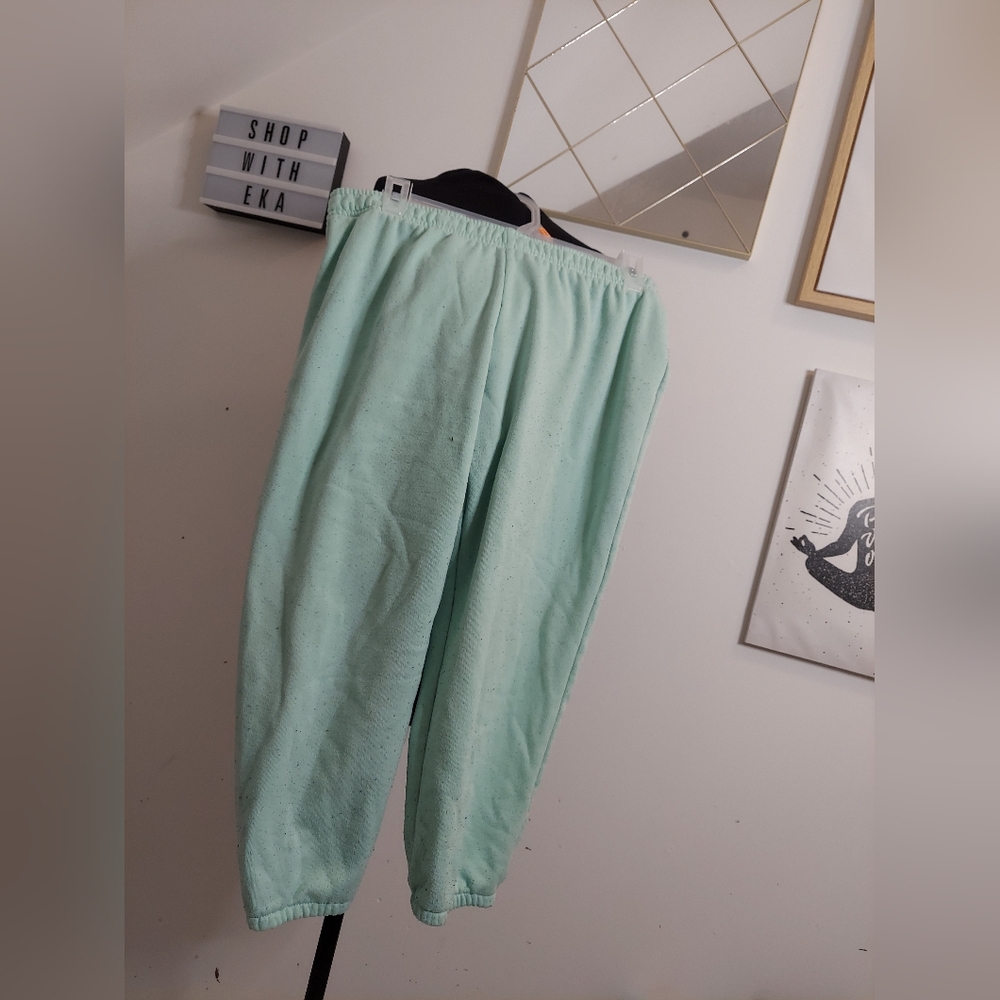 5 pairs of 3/4 sweatpants - Picture 3 of 5